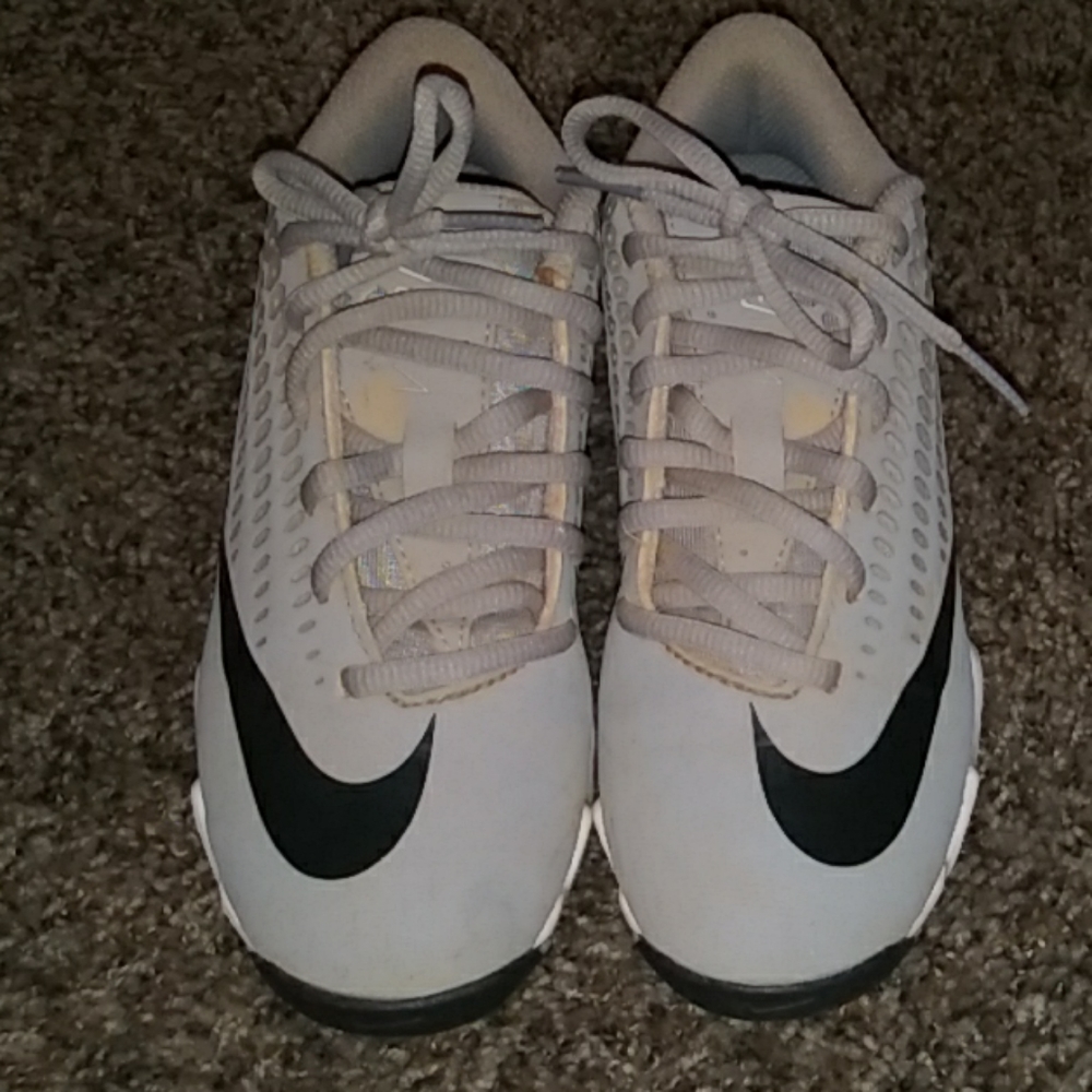 Girls softball cleats